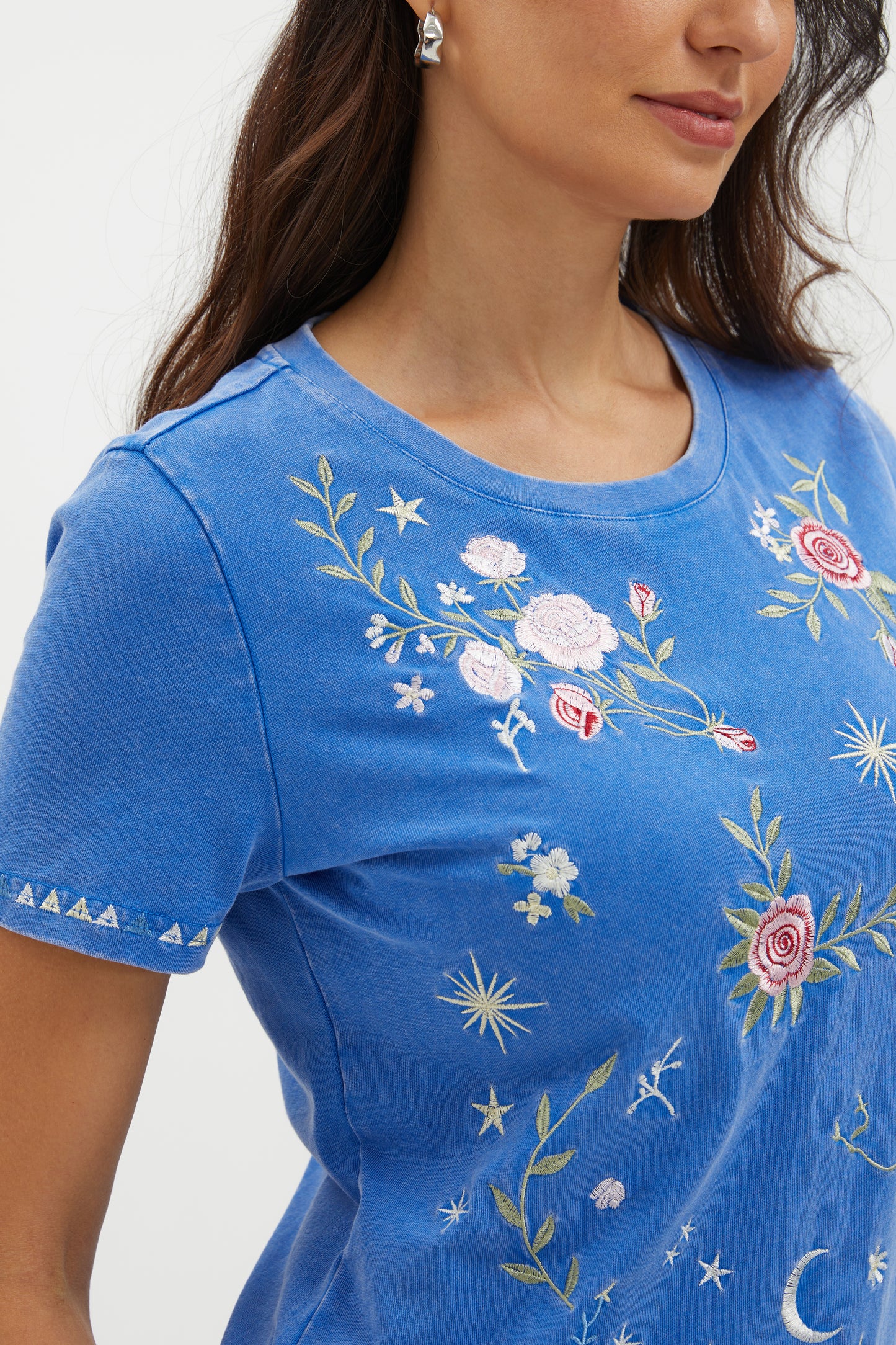 MOONLIT ROSE EMBROIDERED TEE