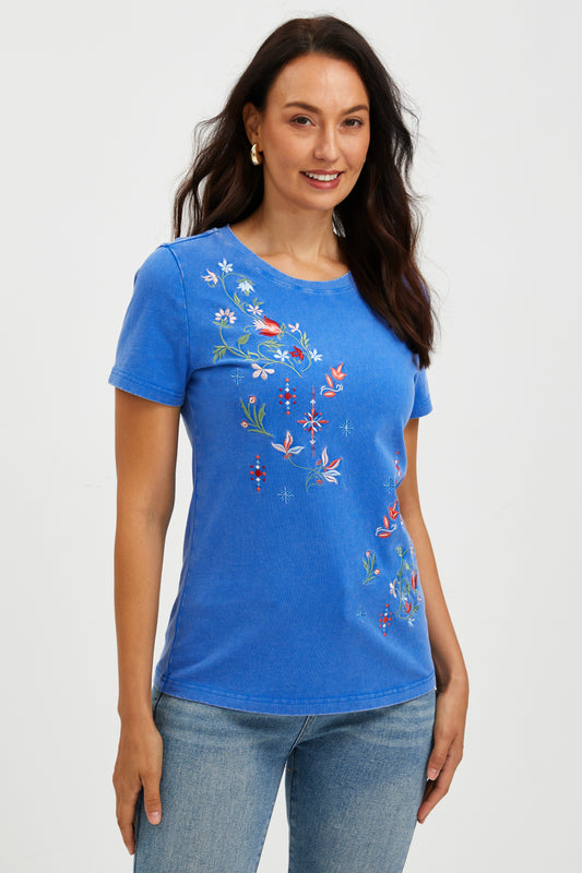 WANDERING BLOOMS EMBROIDERED TEE